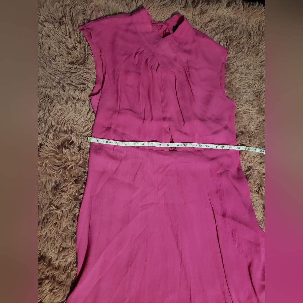 Women's Magenta Pleated Neck Midi Dress - Picture 4 of 11